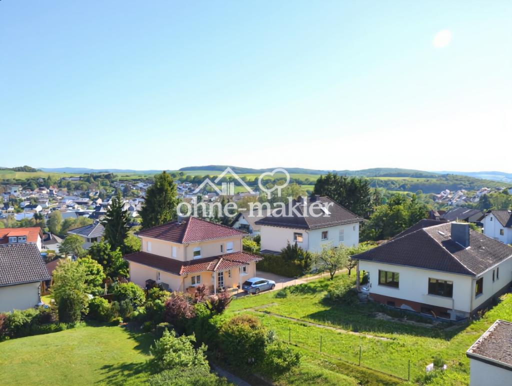 Lichtdurchflutete Etagenwohnung mit Feldbergblick - Photo 1
