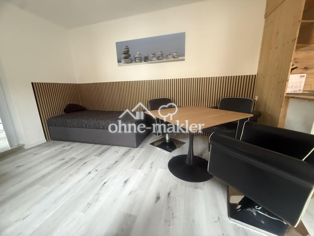 schicke 1-R-Wohnung mit EBK, Waschtrockner, WLAN, Stellplatz mgl. - Photo 3