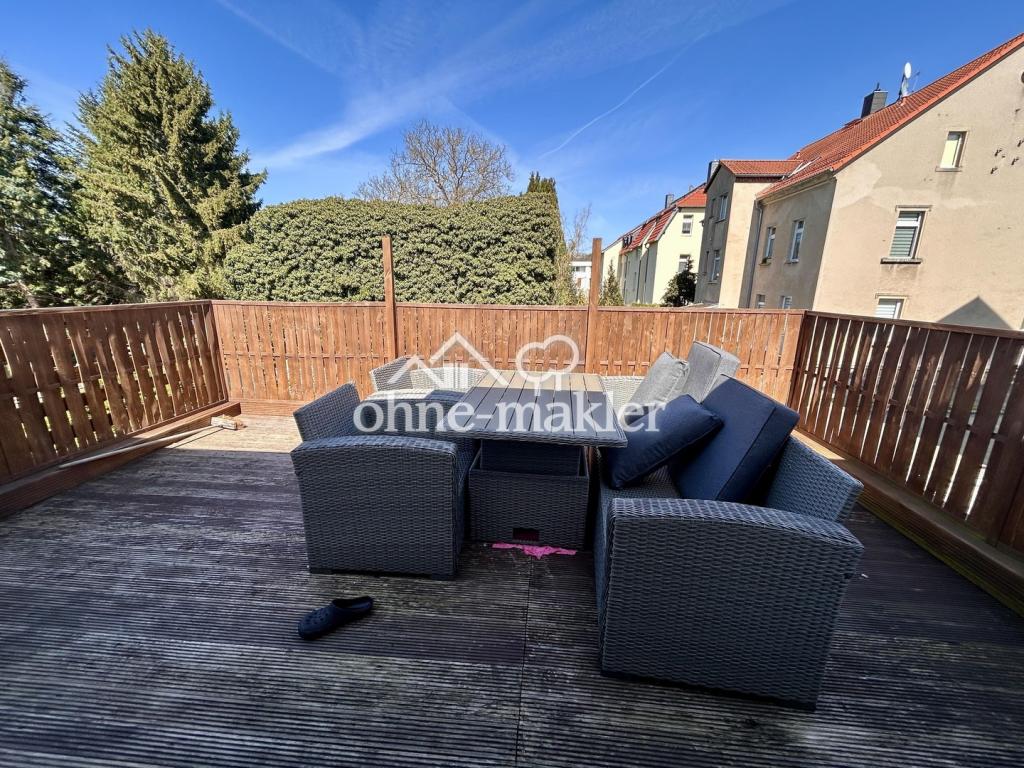 großzügige Familienwohnung im Hinterhaus mit Balkon / Garage & Garten - Foto 3