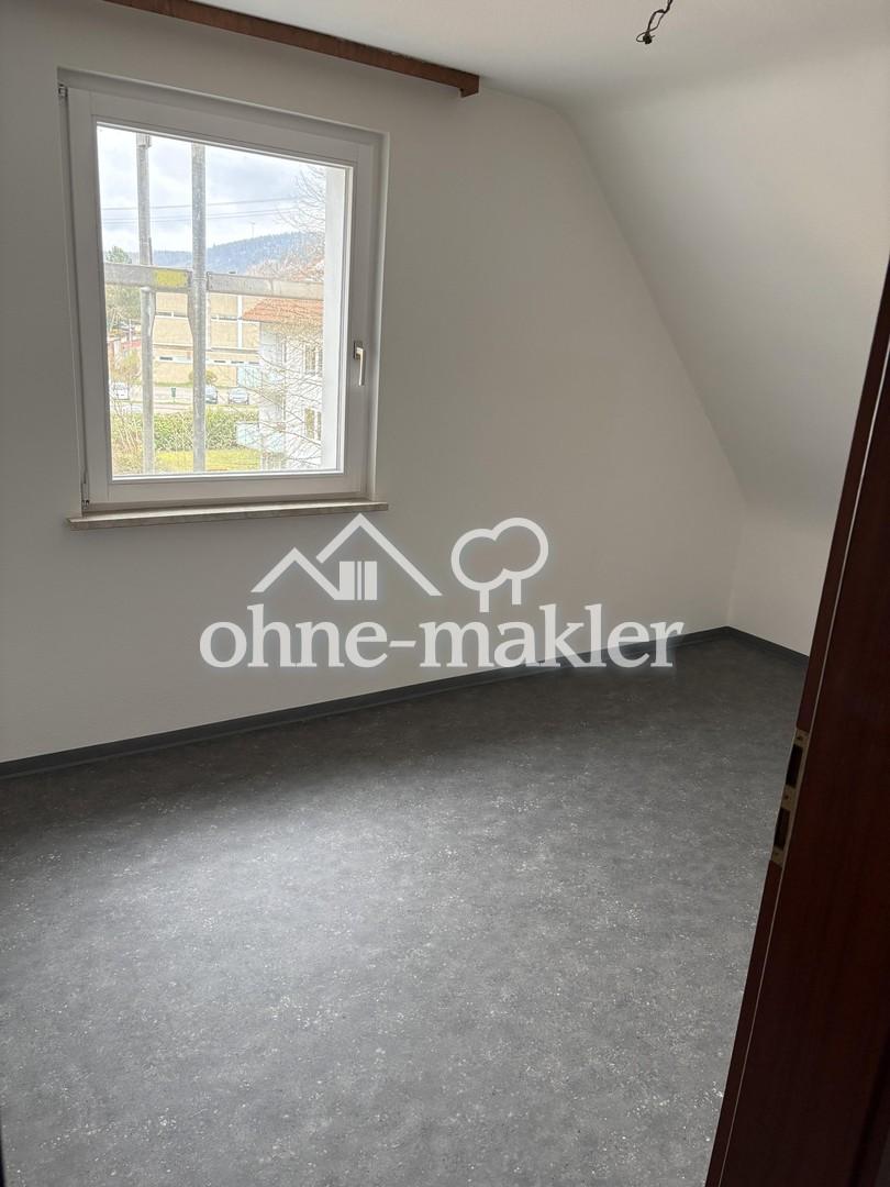 Schöne Lage! Helle 2,5-Zimmer-Wohnung mit Balkon + Garage - Foto 2