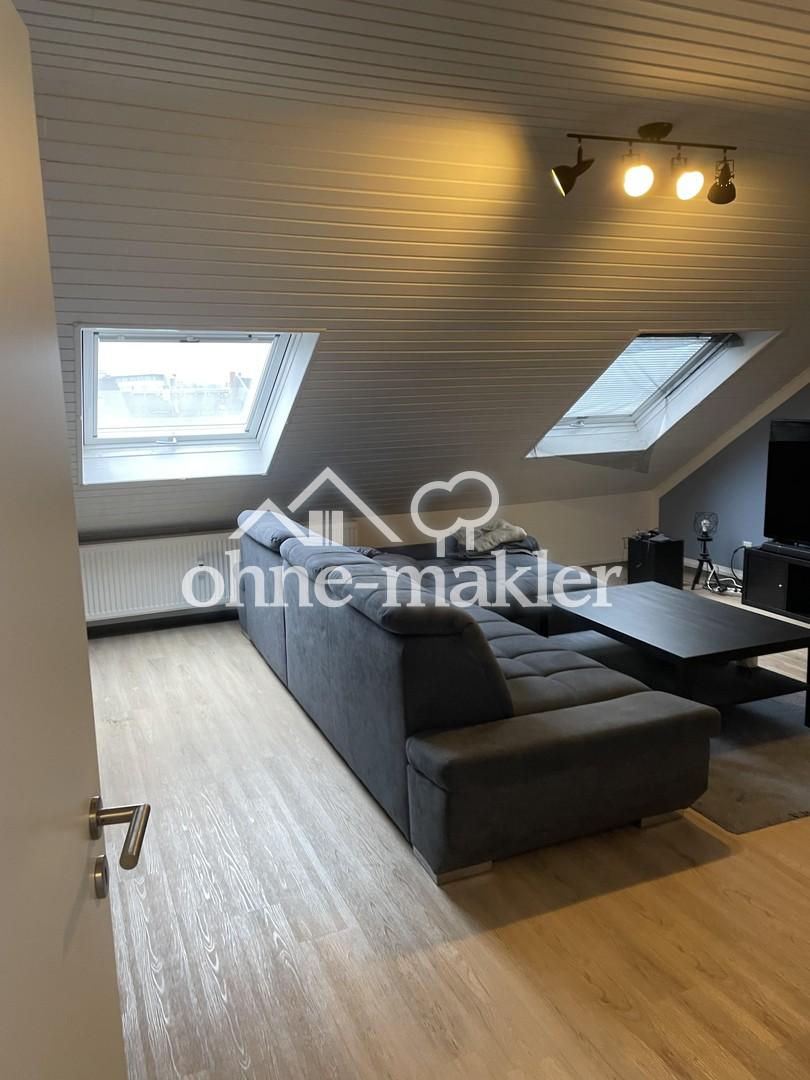 Schöne vollmöblierte 3,5-Zimmer Dachgeschosswohnung in Mannheim-Neckarau - Photo 3