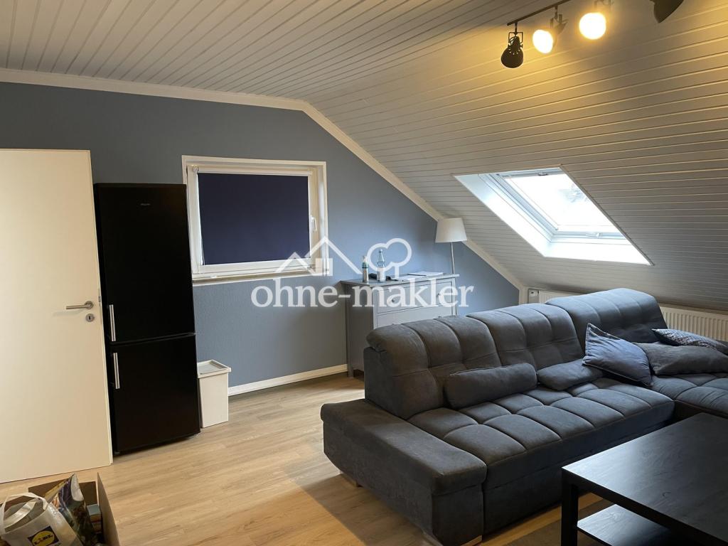 Schöne vollmöblierte 3,5-Zimmer Dachgeschosswohnung in Mannheim-Neckarau - Photo 2