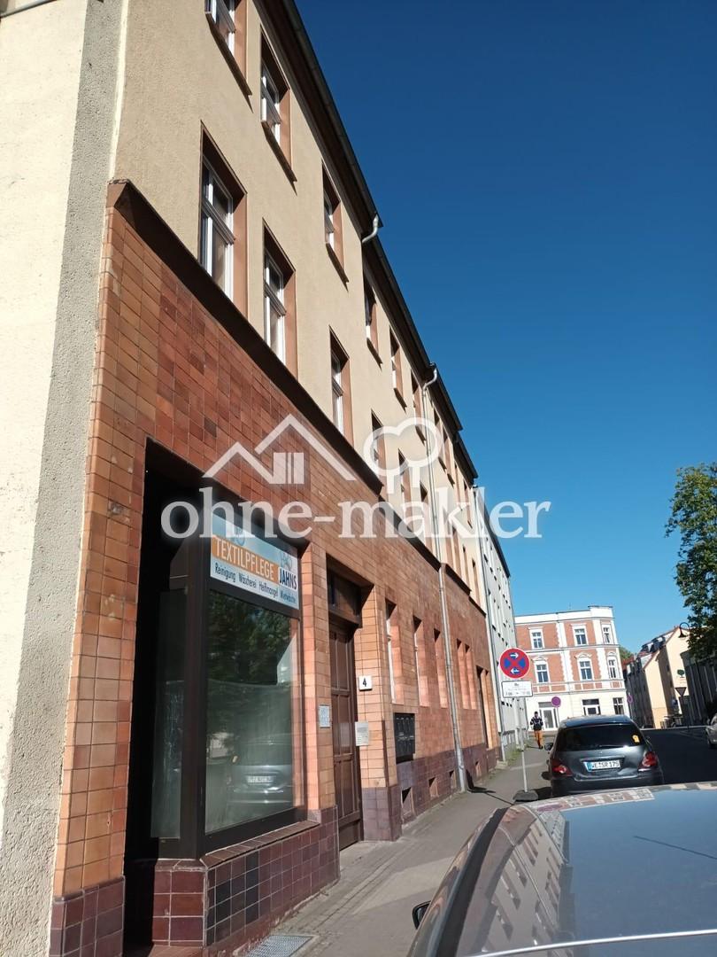 Familientraum: Große 3,5 ZKB mit Balkon im Zentrum von Weißwasser/OL beim Marktplatz - Foto 4
