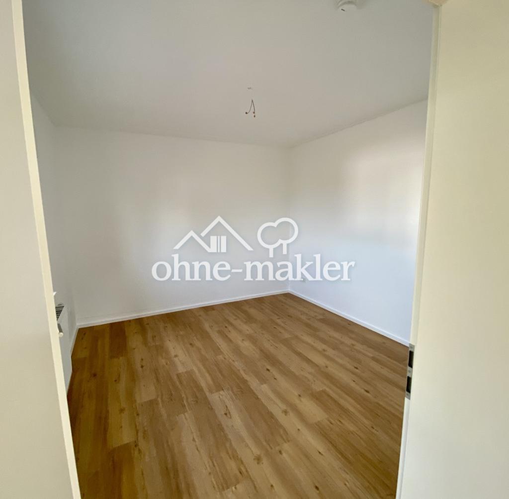 Exklusives Wohnen in renoviertem Zweifamilienhaus - Erdgeschosswohnung mit Zugang ins Grüne - Photo 5