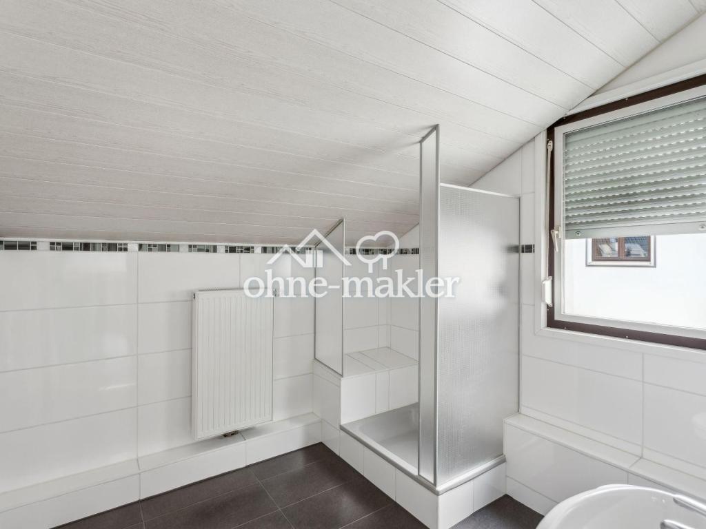 193m² Traumwohnung: Maisonette + Terrasse + Garten + Garage! - Photo 5