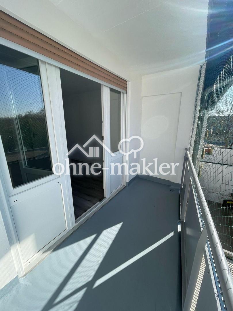 frisch renovierte 2-Zimmerwohnung mit Balkon und Garage - Photo 5