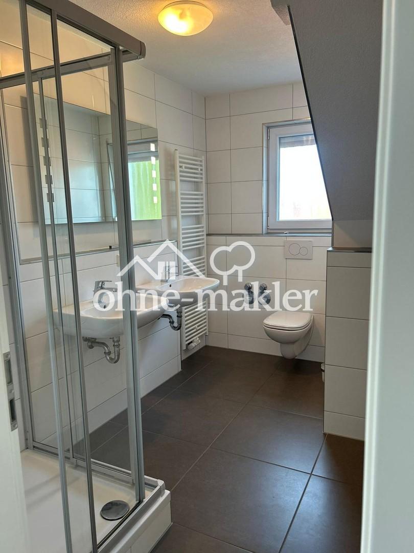 sonnige Wohnung mit 3,5 Zimmern und Balkon in Sindelfingen - Foto 2