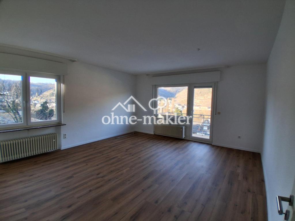 Lichtdurchflutete 4-ZKB, 107 m², mitten im Grünen und mit traumhaften Moselpanorama - Photo 1