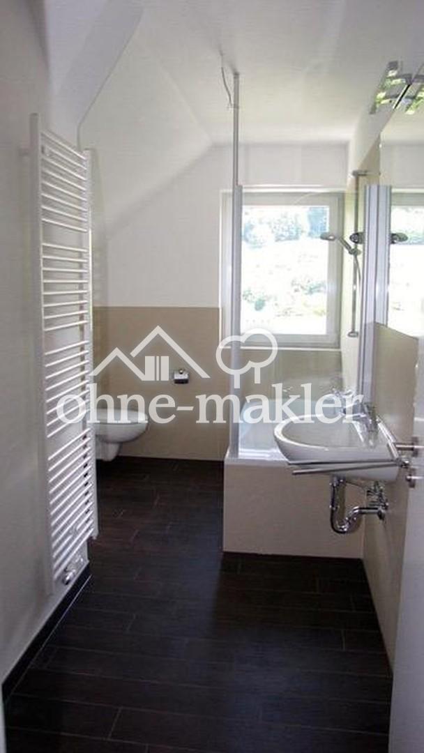 Großzügige Dachgeschosswohnung in Grafschaft - Photo 5