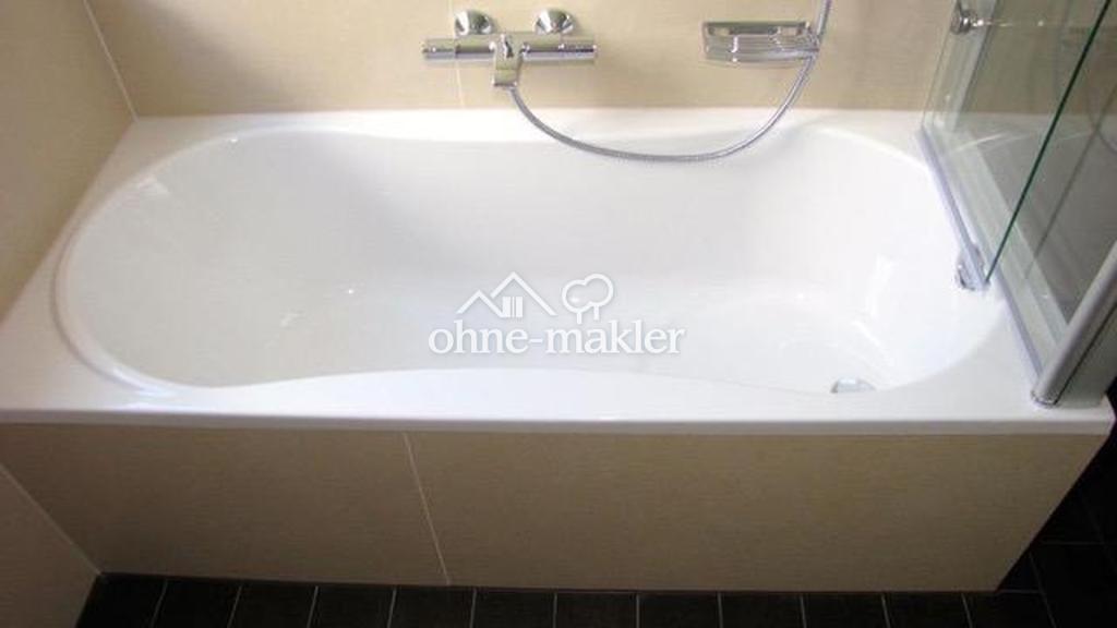 Großzügige Dachgeschosswohnung in Grafschaft - Photo 4