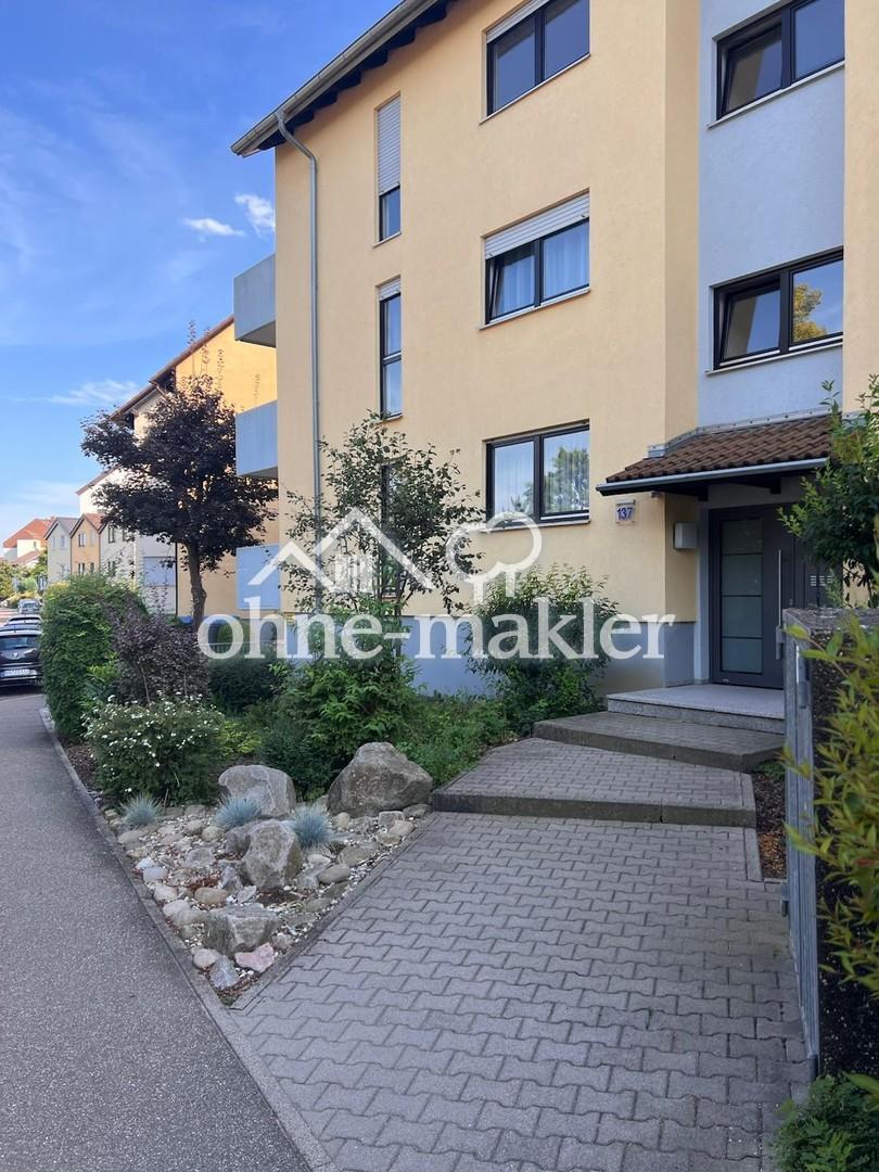 Schöne und helle 2,5 teilmöblierte Zimmer-Wohnung mit Küche, Balkon und Tiefgarage in Leonberg - Photo 4
