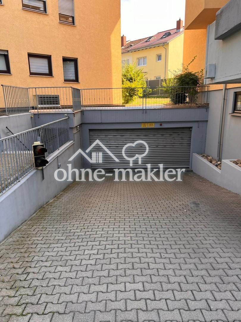 Schöne und helle 2,5 teilmöblierte Zimmer-Wohnung mit Küche, Balkon und Tiefgarage in Leonberg - Photo 5