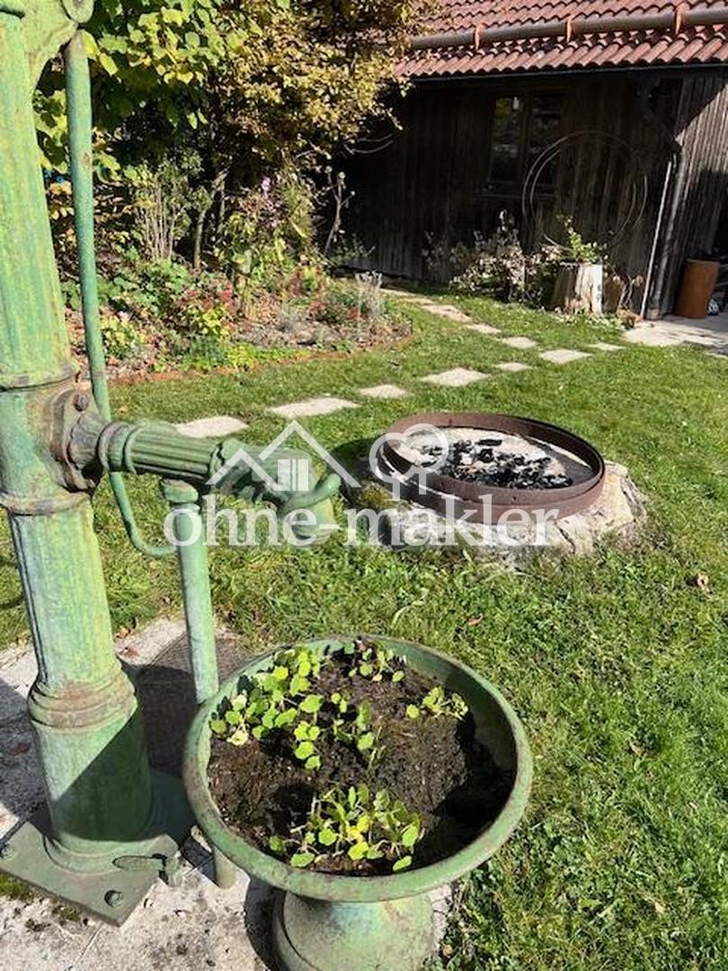 PRIVAT: Traumhaftes, freistehendes Haus mit großem Garten und Zugspitzblick - Photo 5