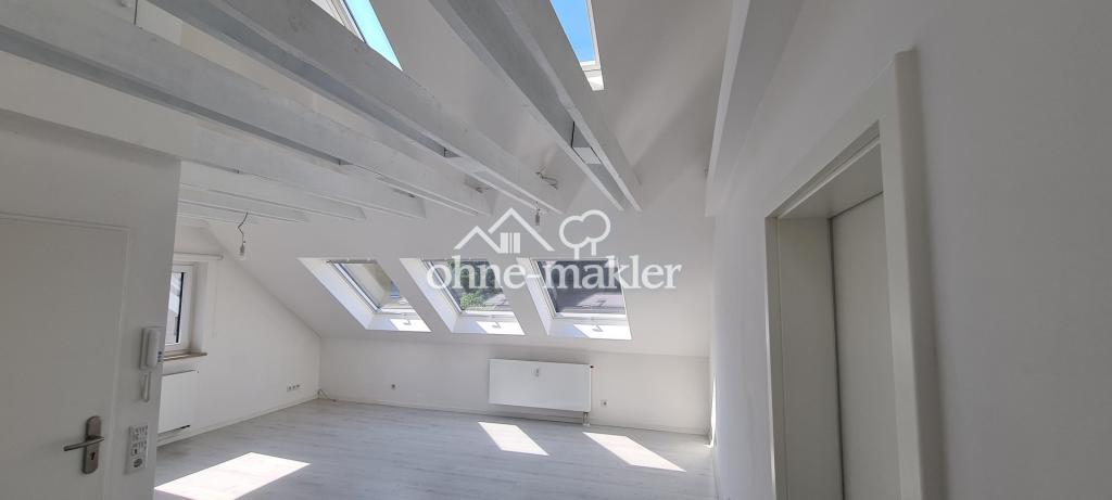 Lichtdurchflutete 2 Zimmer DG Wohnung in Herpersdorf/Worzeldorf - Photo 4