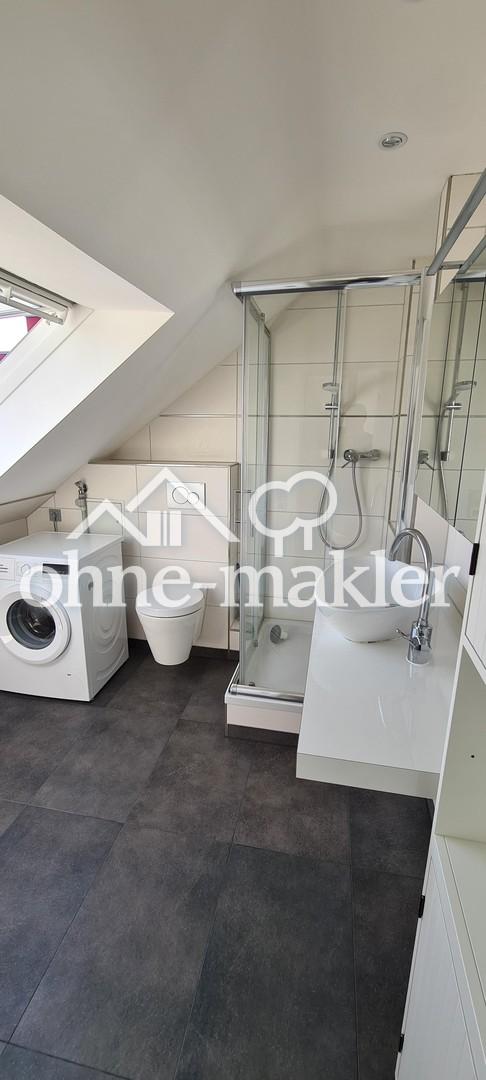 Lichtdurchflutete 2 Zimmer DG Wohnung in Herpersdorf/Worzeldorf - Photo 2