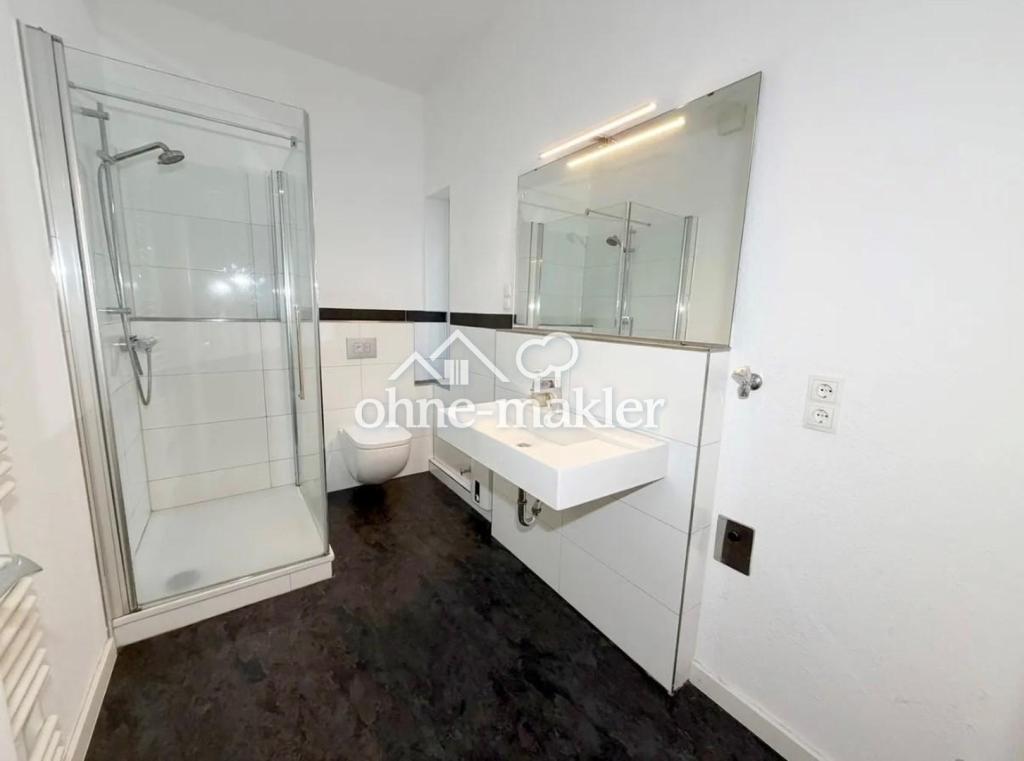 Helle 4-Zimmer-Wohnung mit Balkon in begehrter Lage - Photo 2