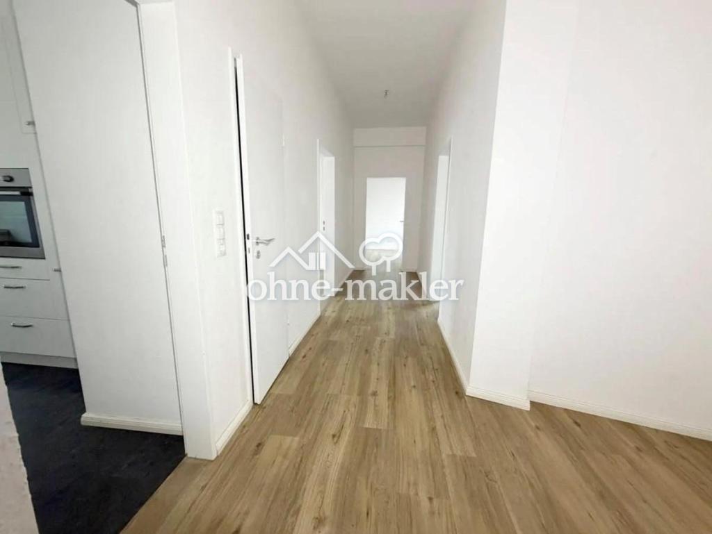 Helle 4-Zimmer-Wohnung mit Balkon in begehrter Lage - Photo 4