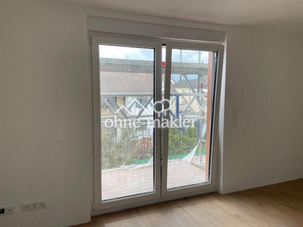 Hochwertig renovierte Wohnung mit 2 Balkonen, Stellplatz & moderner Einbauküche in Rodenbach - Foto 4