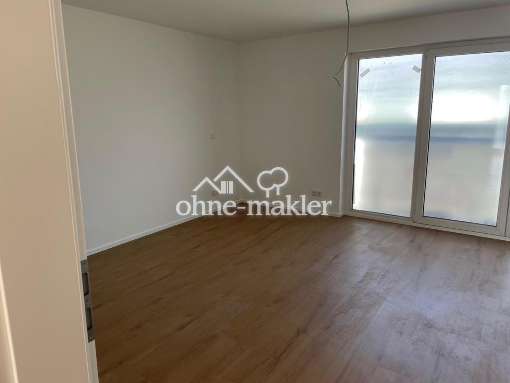 Hochwertig renovierte Wohnung mit 2 Balkonen, Stellplatz & moderner Einbauküche in Rodenbach - Foto 1