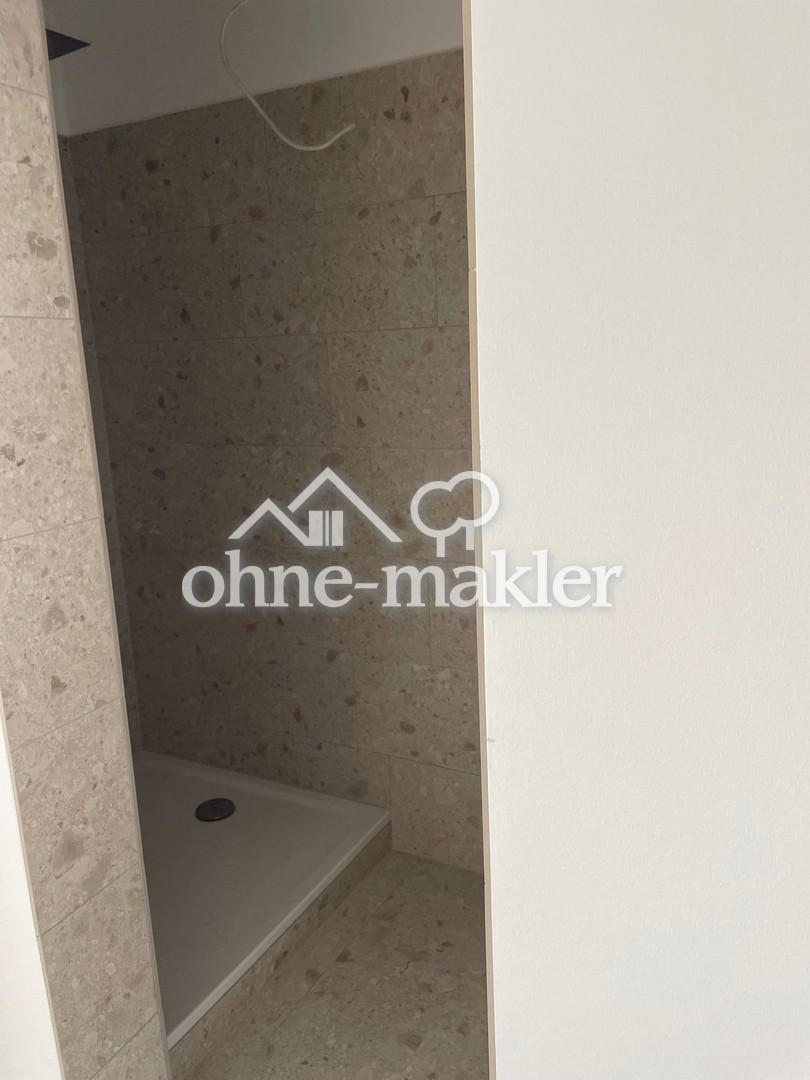 Hochwertig renovierte Wohnung mit 2 Balkonen, Stellplatz & moderner Einbauküche in Rodenbach - Foto 5