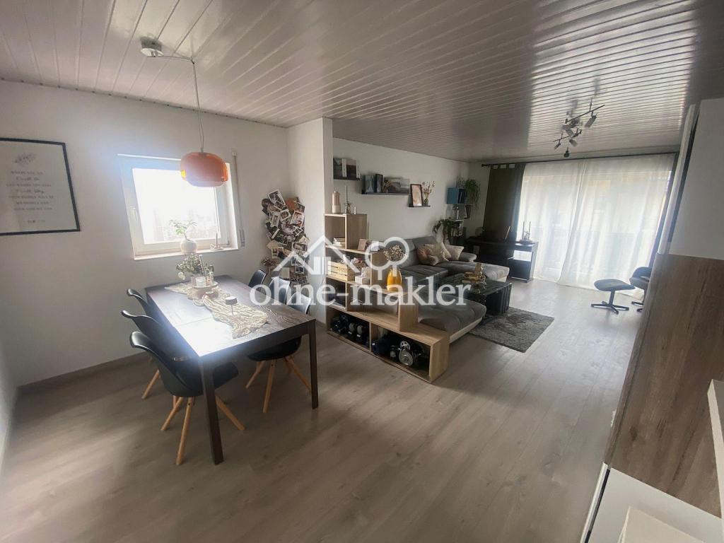 Helle 3-Raum-DG-Wohnung mit Balkon & Einbauküche – ruhig & grün gelegen in Wilkau-Haßlau - Photo 2