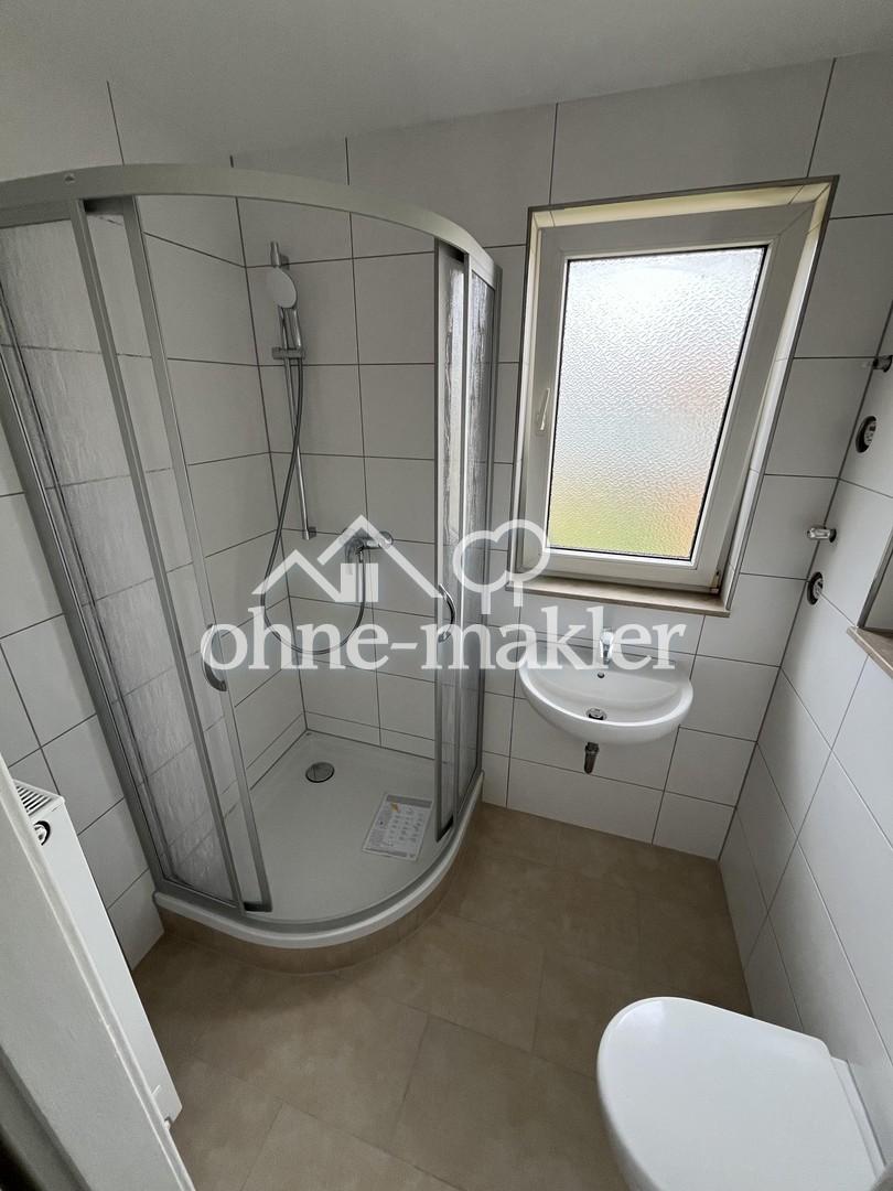 Erstbezug nach Sanierung - kleine 3-RW im EG mit Duschbad - Photo 1