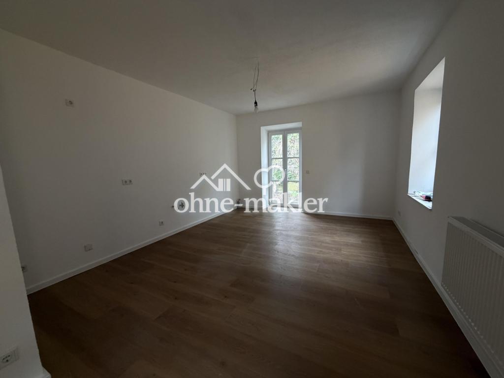 Neuwertige 4-Zimmer Wohnung im Herzen von Burgau - Photo 1