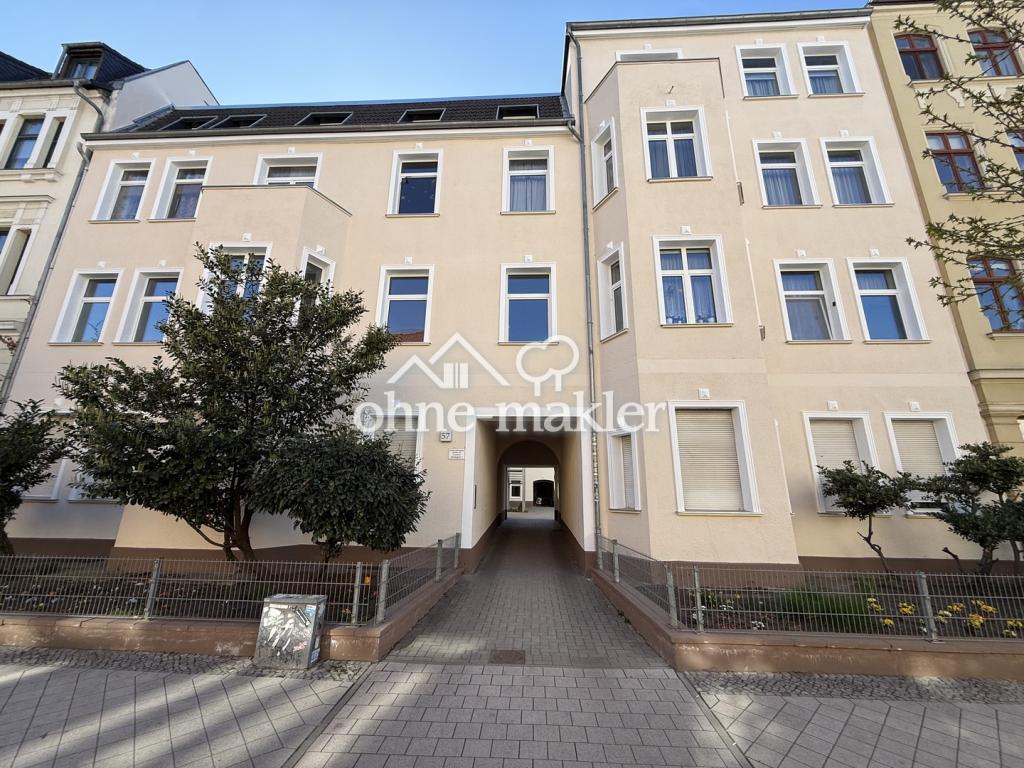 Erstbezug nach Renovierung! 2 Zimmer Wohnung mit moderner EBK im beliebten Stadtfeld-Ost - Foto 3