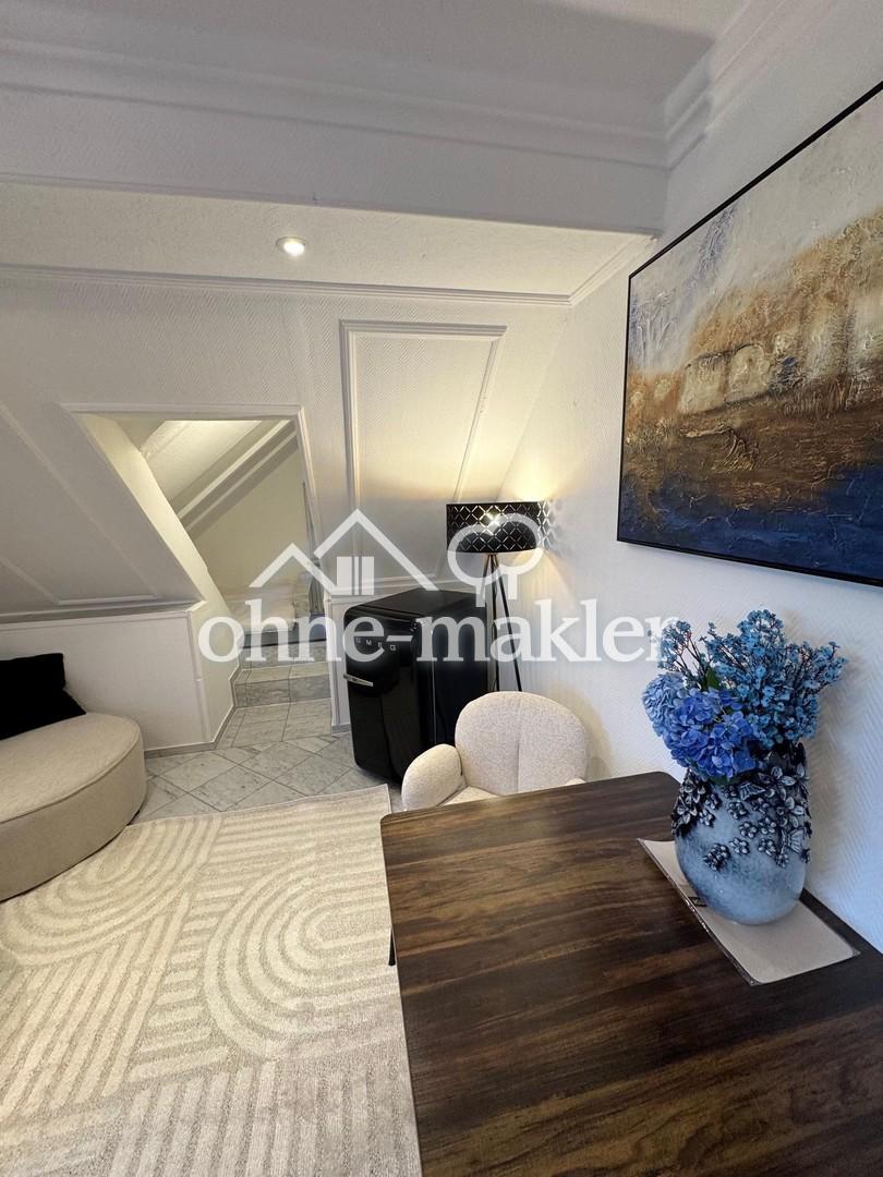 Exklusives DG-Apartment möbliert (inkl. Privatgarten) - Photo 1