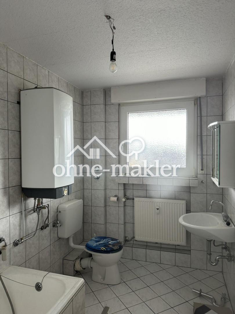 Geräumige 2,5 Zimmer Wohnung direkt im Zentrum mit PKW Stellplatz - Photo 1