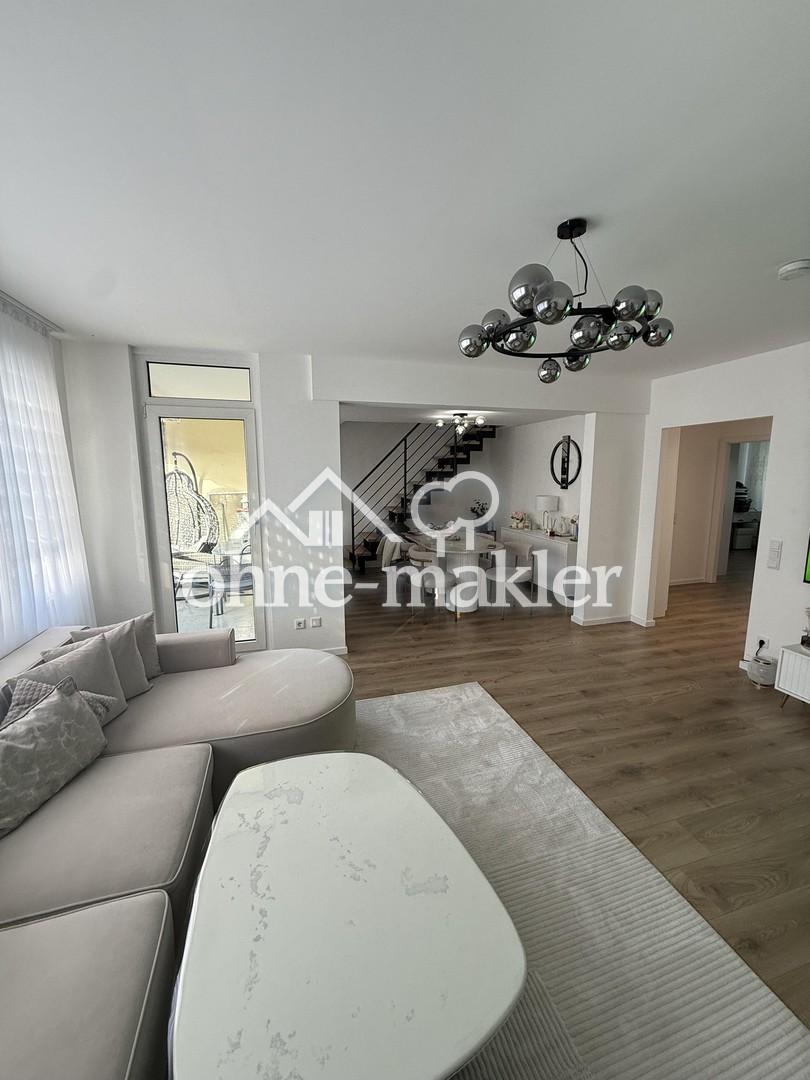 Hochwertig sanierte 5-Zimmer-Maisonette mit 2 Bädern & offenem Wohnbereich in Düsseldorf-Holthausen - Photo 3