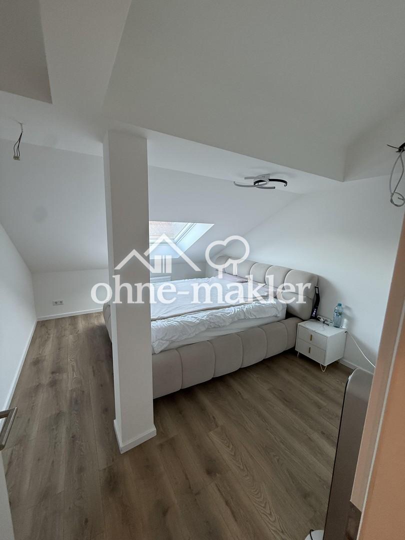Hochwertig sanierte 5-Zimmer-Maisonette mit 2 Bädern & offenem Wohnbereich in Düsseldorf-Holthausen - Photo 5