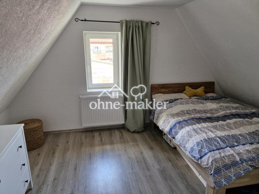 2,5 Zi. DG-Wohnung (auch als WG geeignet) - Photo 3