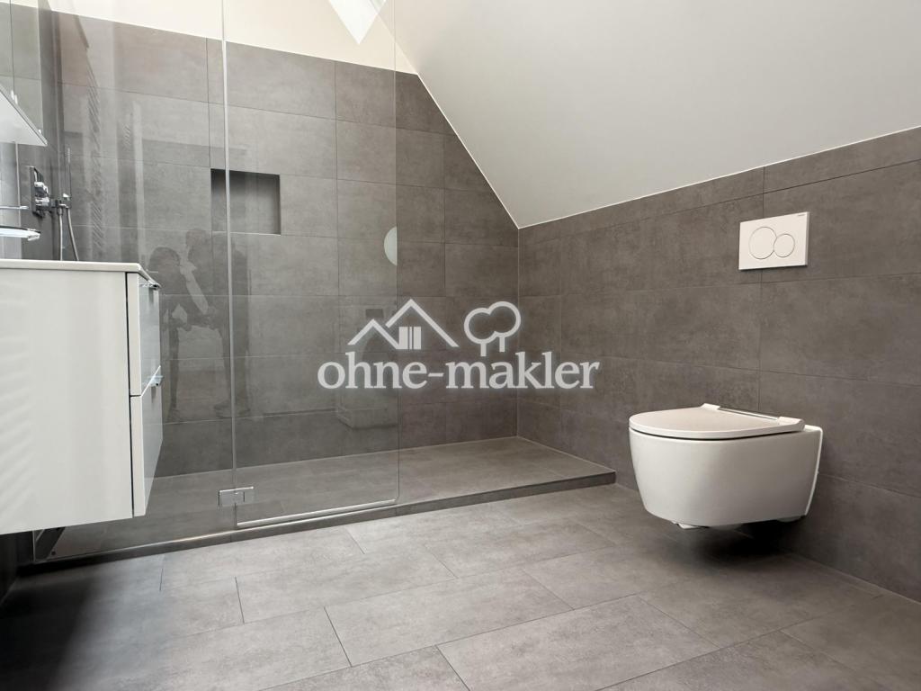 2,5 Zimmer - Exklusiv Kernsarniert - höchster Ausstattungsstandard mit Balkon - Teilmöbiliert - Foto 1
