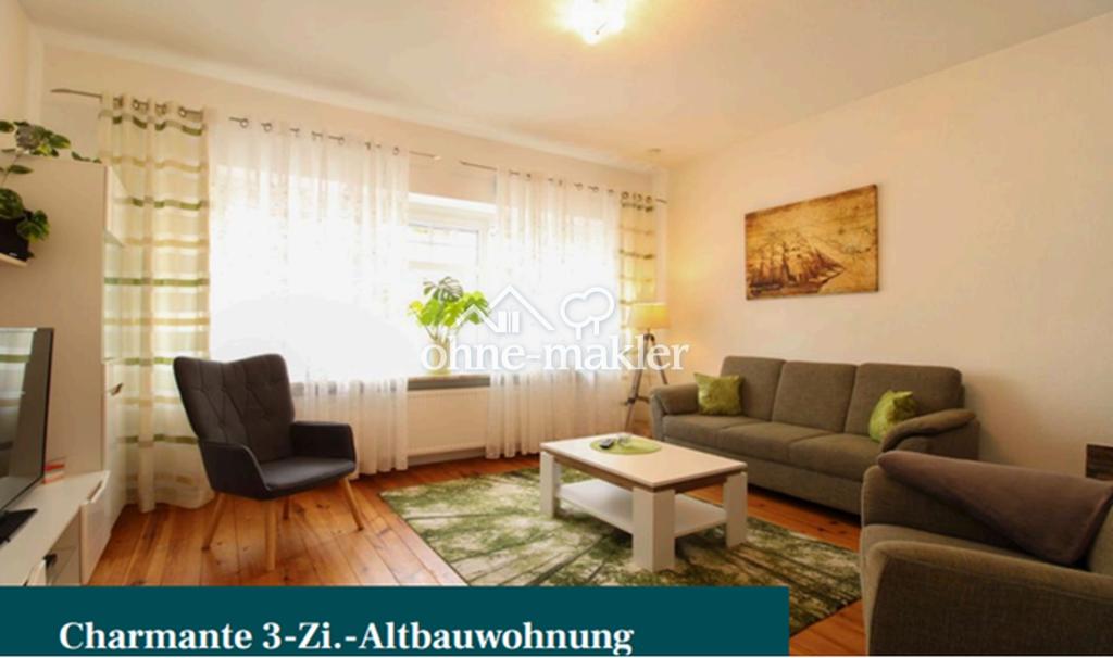 Charmante 3-Zimmer Altbauwohnung mit Balkon und Kamin in zentraler Lage - Photo 1