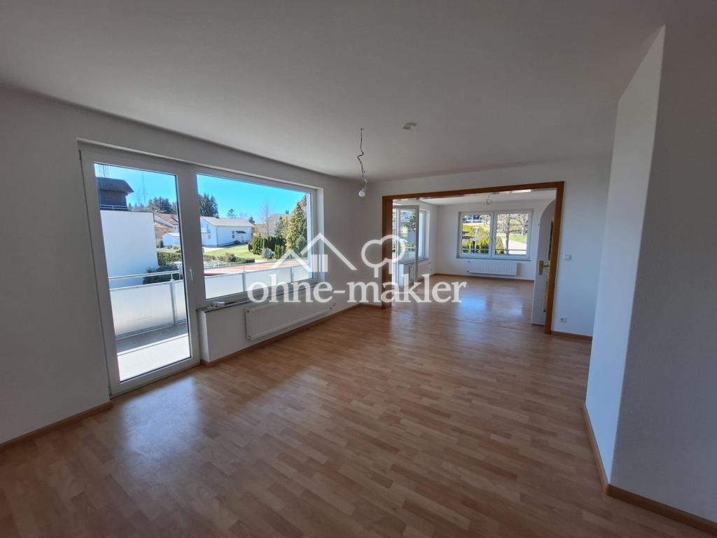Grosse kernsanierte 3,5 Zimmerwohnung im Dorf am Himmel - Photo 2