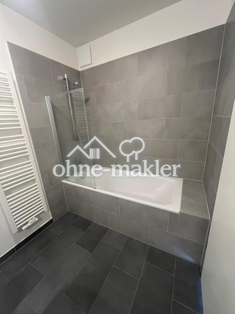 Exklusive neuwertige 3-Zimmer-Wohnung mit schönem Balkon von PRIVAT! - Photo 4