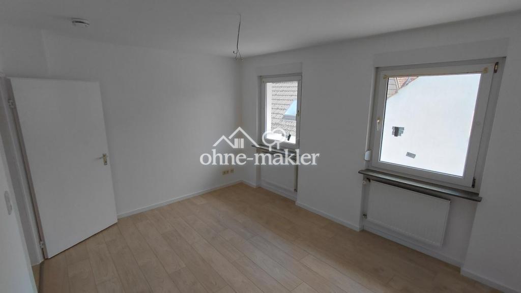 BAD BRÜCKENAU-MITTE-2 ZKBB-2.OG-GUTE+RUHIGE LAGE-ERSTBEZUG NACH SANIERUNG-NÄHE LUDWIGSTRASSE - Foto 2
