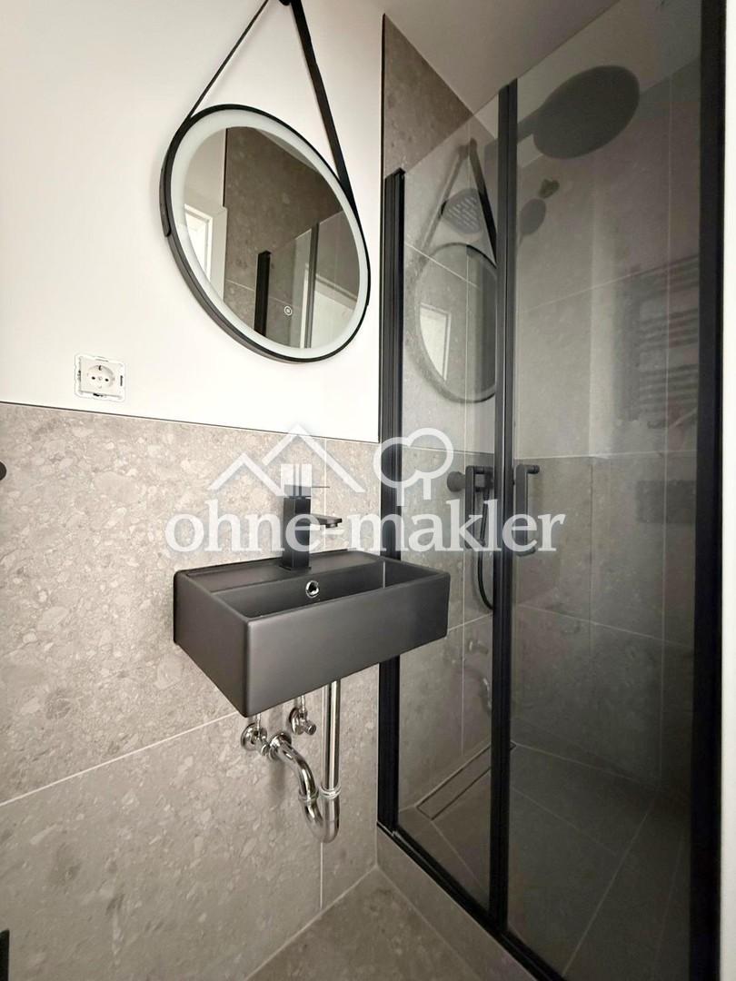 Erstbezug! Sanierte 2-Zimmer DG Wohnung mit Balkon und Einbauküche im Viertel - Foto 3