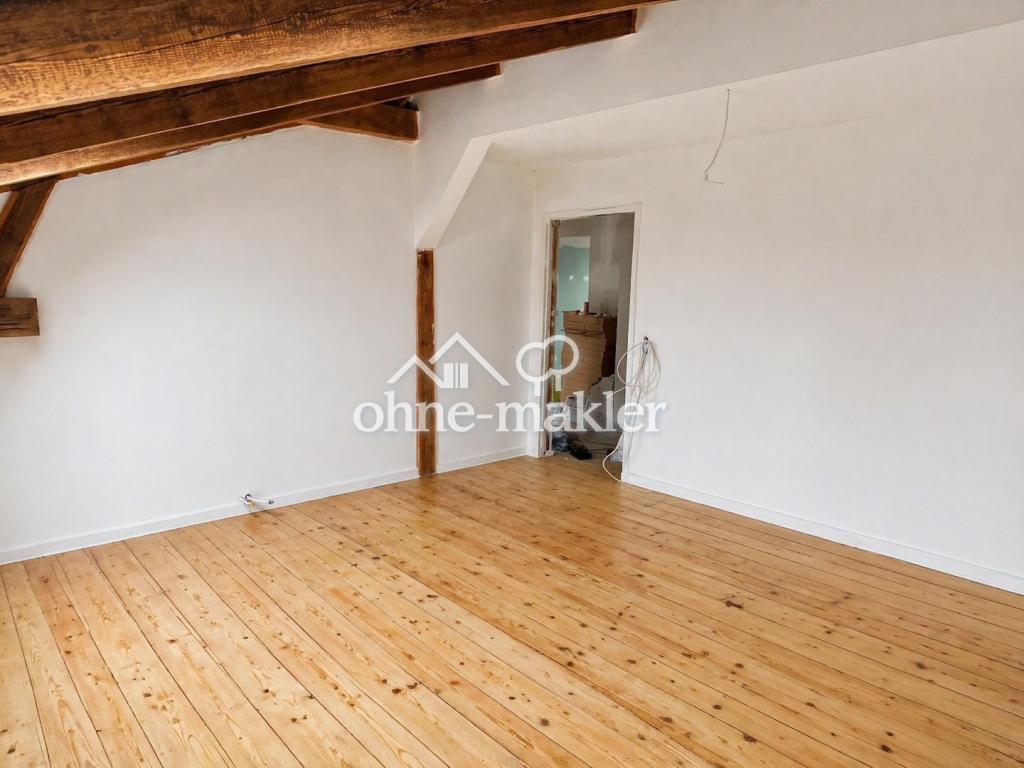 Neu ausgebaute 4-Zimmer Dachgeschosswohnung in Schönebeck (Elbe) - Photo 3