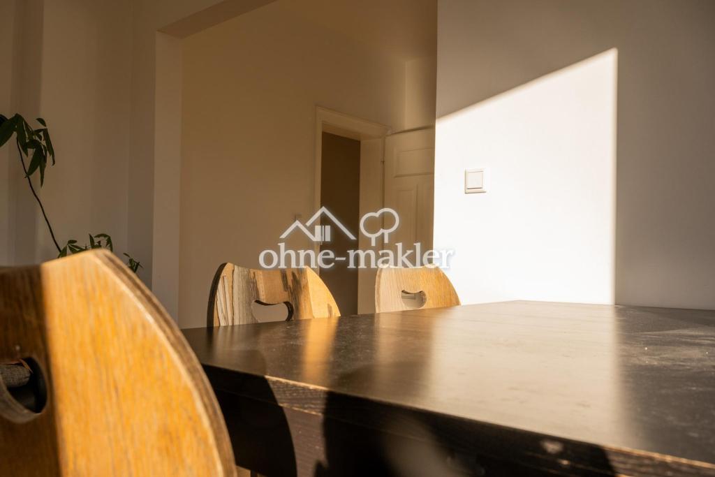 Helle 4,5-Zimmer-Altbauwohnung mit Balkon in Nürnberg-Sündersbühl – komplett renoviert - Foto 3