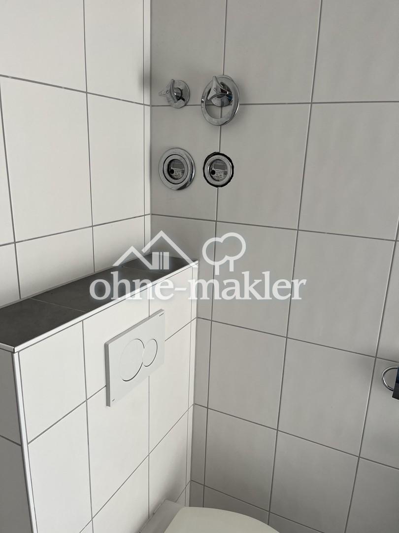 Renovierte Wohnung mit Süd-Balkon - Photo 4