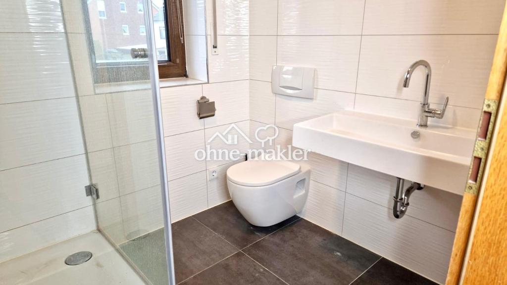 Großzügige Wohnung mit eigenem Eingang, Kamin & Balkon in Bottrop - Foto 4