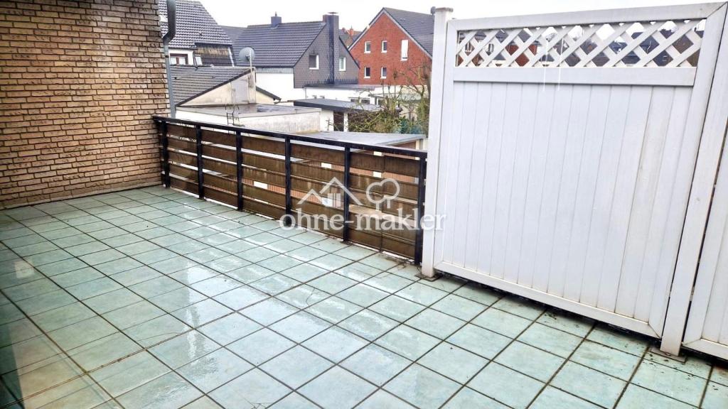Großzügige Wohnung mit eigenem Eingang, Kamin & Balkon in Bottrop - Foto 5
