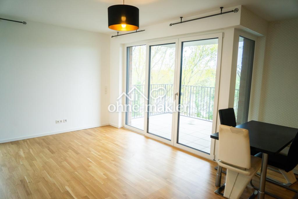 Neuwertige 3-Zimmer-Wohnung im 4. OG mit Balkon in Hattersheim am Main - Photo 1