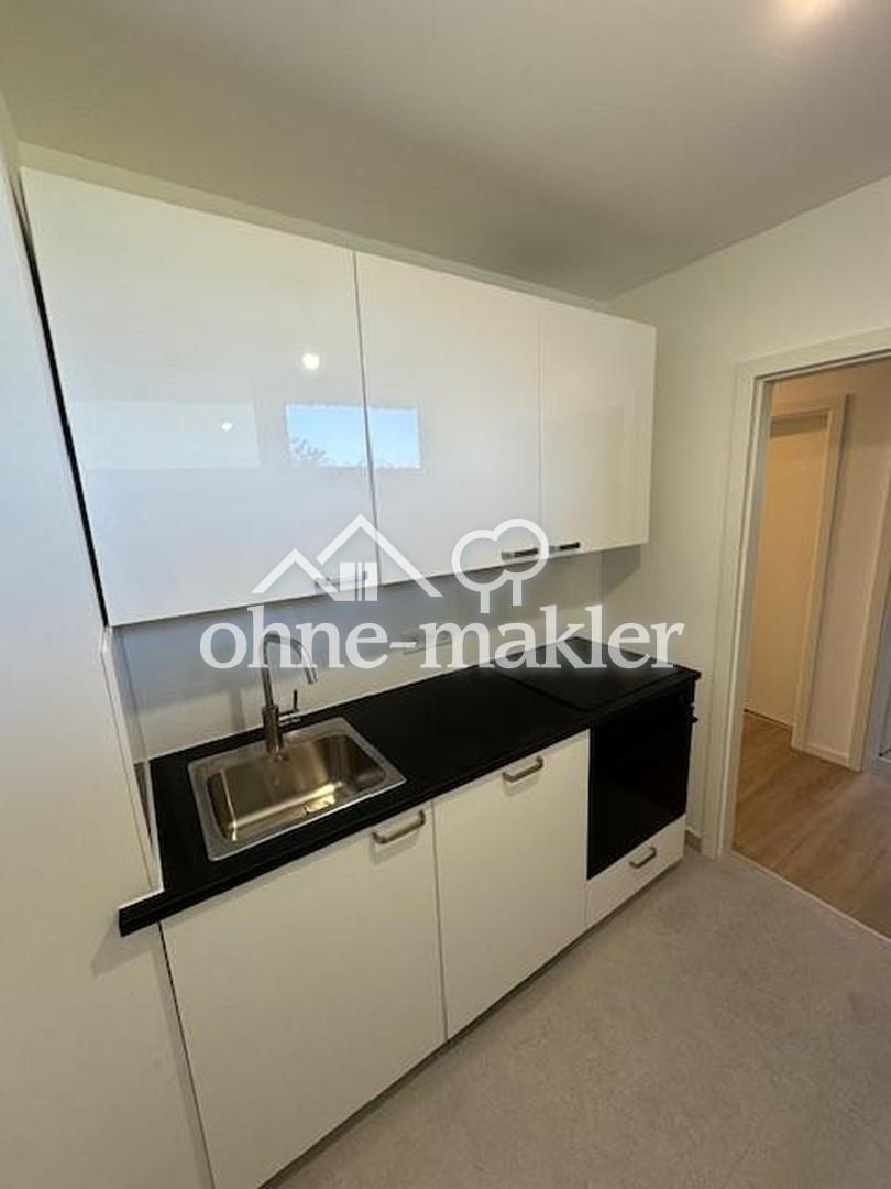 Wunderschön renovierte 4 Zimmer Wohnung mit Balkon, Loggia, EBK, TG Stellplatz in Erlangen! - Photo 5