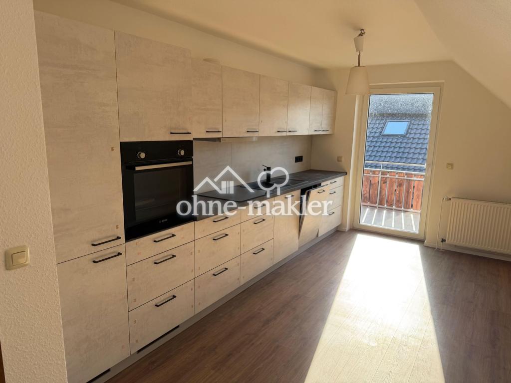 Gut geschnittene 3-Zimmerwohnung mit EBK und Balkon - Photo 2