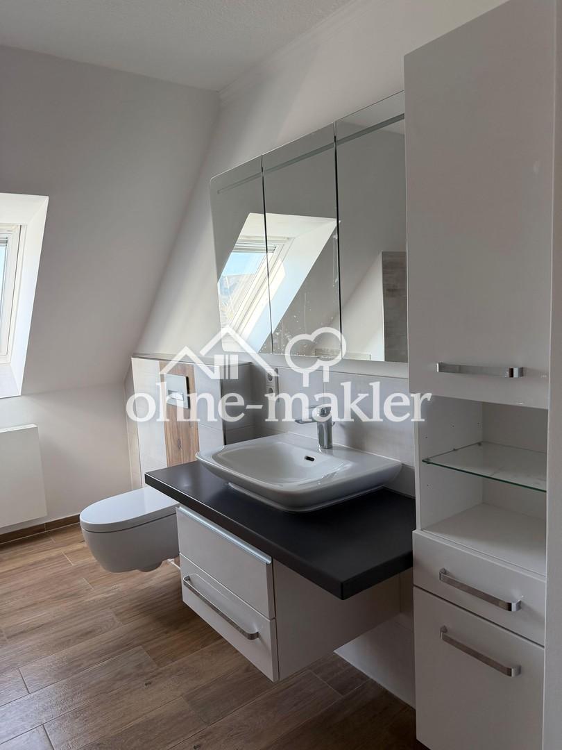 Gut geschnittene 3-Zimmerwohnung mit EBK und Balkon - Photo 3