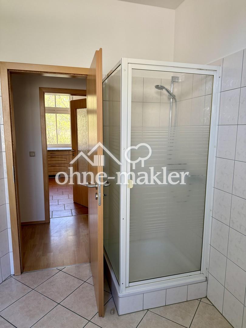 Großzügige 4-Raum-Wohnung mit 115 m², Balkon & Garage in ruhiger Lage an der Spree - Photo 4