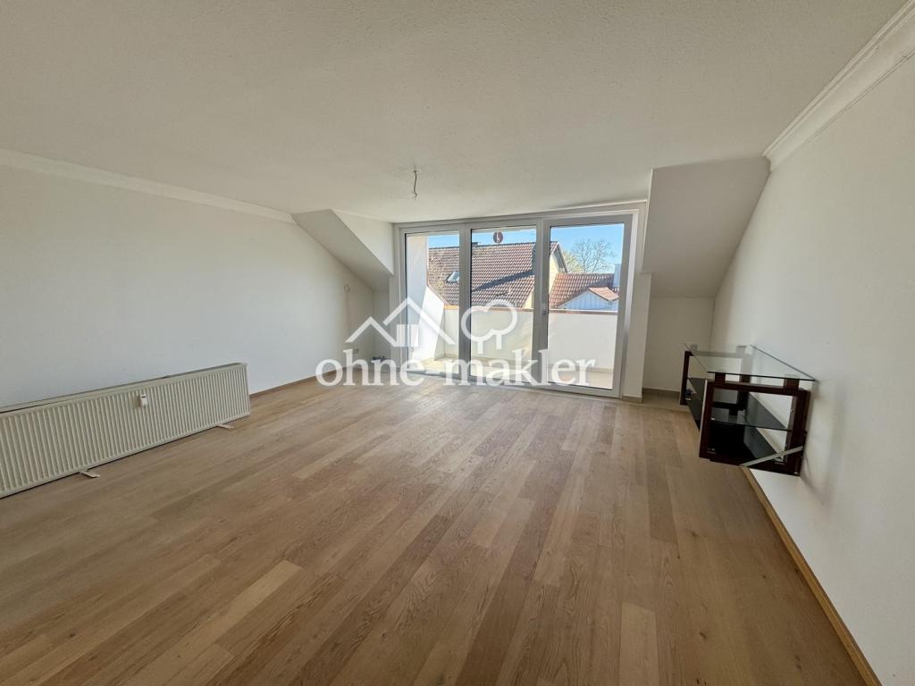 3,5‑Zimmer‑Dachgeschosswohnung mit neuem Balkon, 2 Stellplätzen & schöner Aussicht - Photo 5
